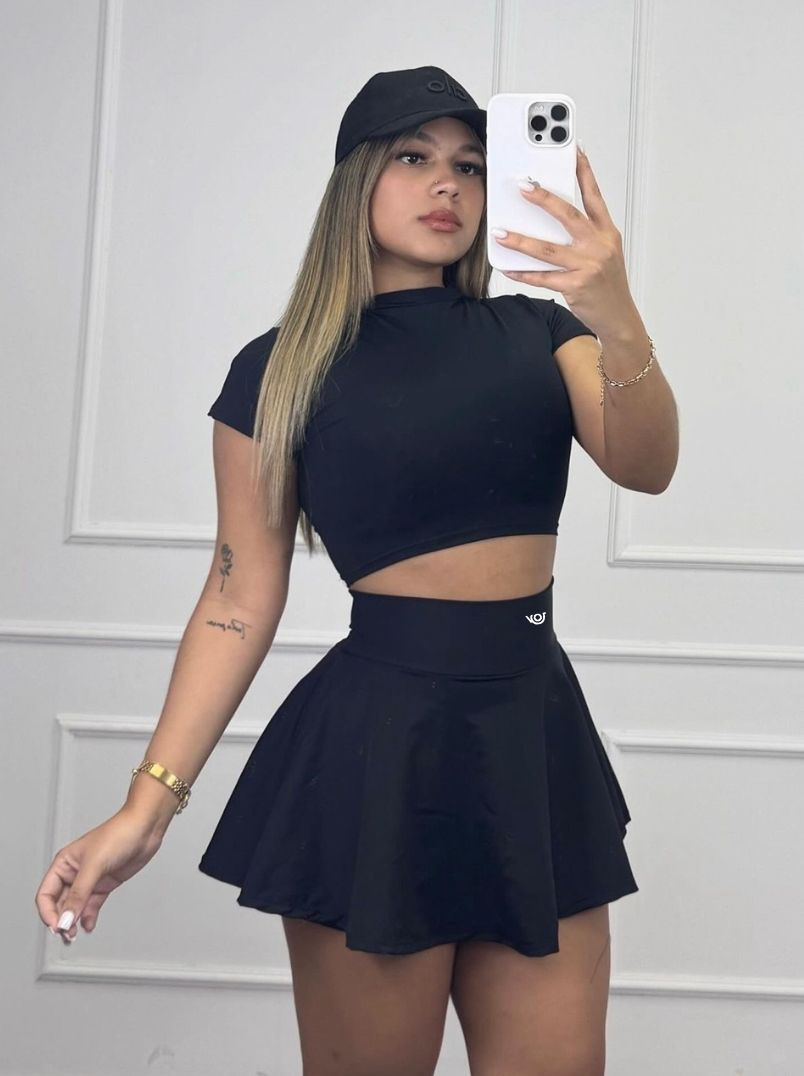Conjunto Top/Crop Top+Enagua Short VUELO